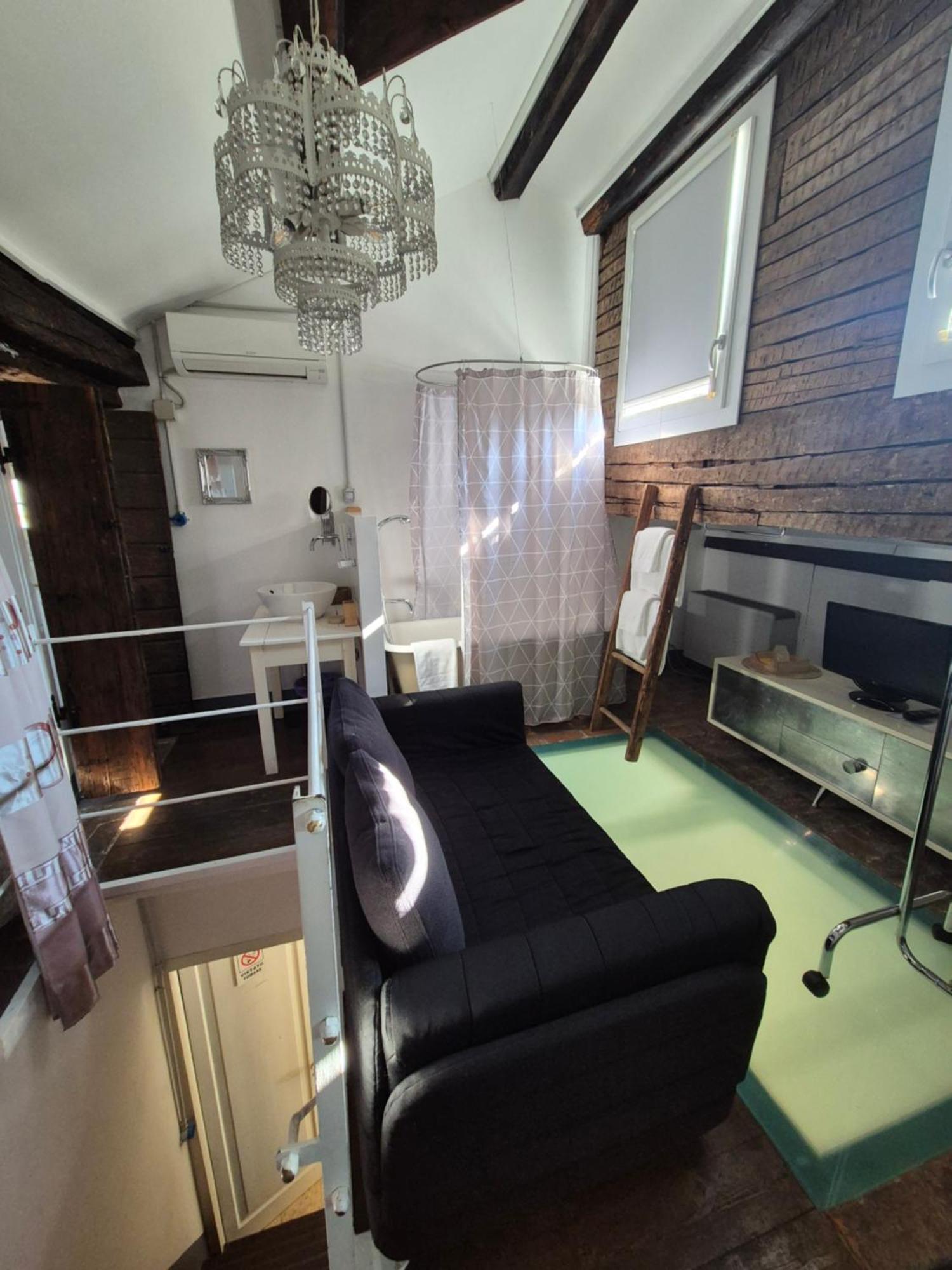 19 Borgo Cavour Bed & Breakfast Treviso Bagian luar foto