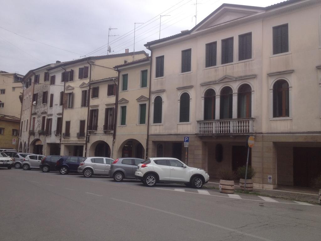 19 Borgo Cavour Bed & Breakfast Treviso Bagian luar foto