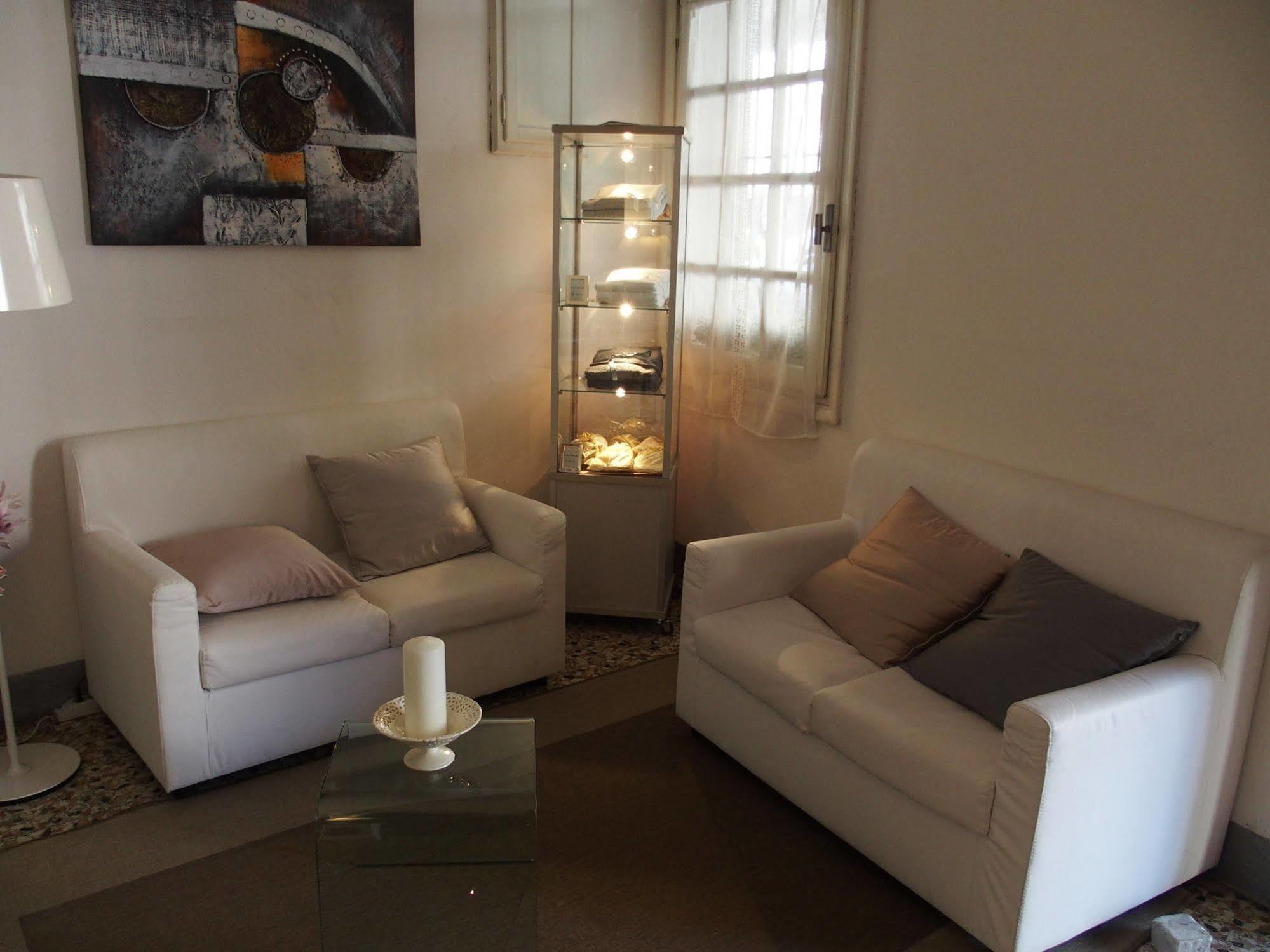 19 Borgo Cavour Bed & Breakfast Treviso Bagian luar foto